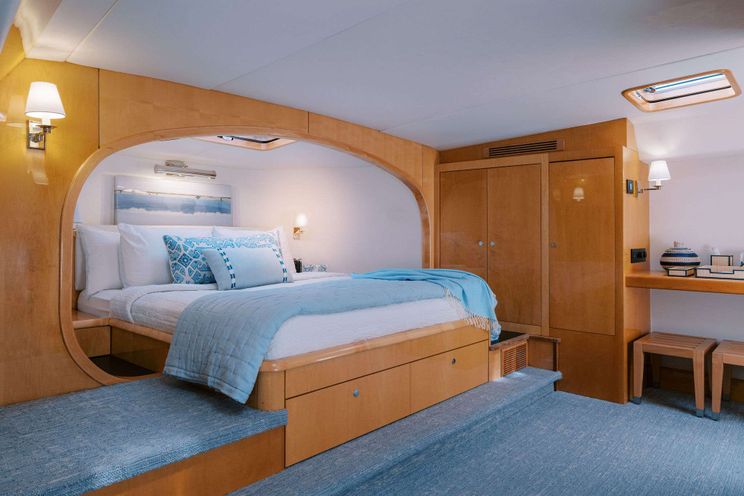 Charter Yacht AVANTI - Privilege 745 - 4 Cabins - St Martin - St Barths - Leewards - Caribbean