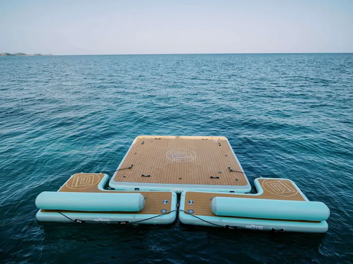 AVANTI Privilege 745 - floating mat AVANTI Privilege 745 - floating mat