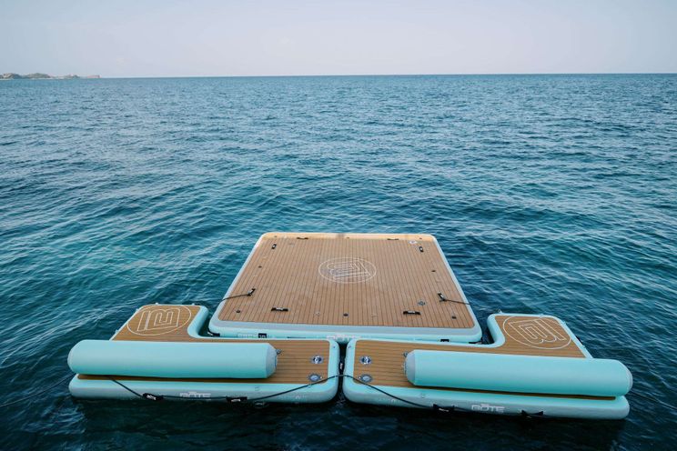 Charter Yacht AVANTI - Privilege 745 - 4 Cabins - St Martin - St Barths - Leewards - Caribbean