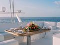 AVANTI Privilege 745 - flybridge alfresco dining set up AVANTI Privilege 745 - flybridge alfresco dining set up