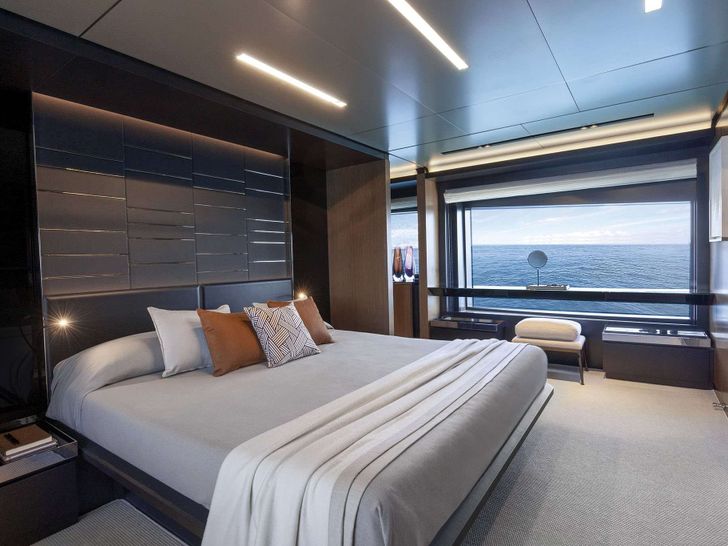 ICONA - Riva 102 Corsaro Super - master cabin ICONA - Riva 102 Corsaro Super - master cabin