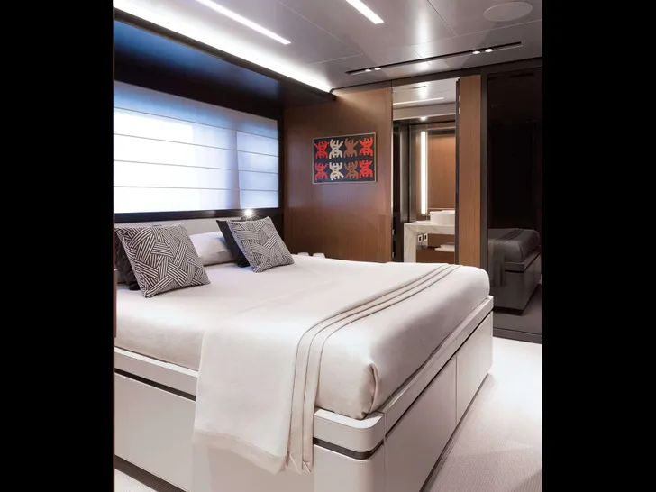 ICONA - Riva 102 Corsaro Super - VIP cabin ICONA - Riva 102 Corsaro Super - VIP cabin