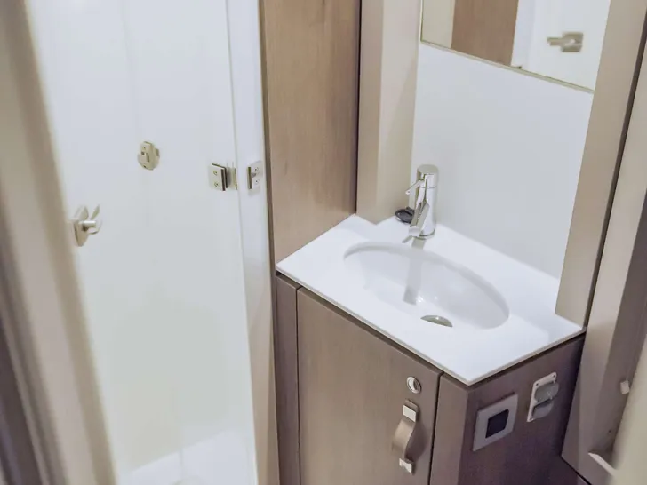 POINT CLEAR Bali 4.4 - cabin 1 bathroom POINT CLEAR Bali 4.4 - cabin 1 bathroom