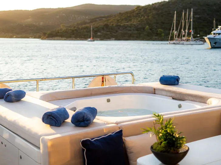LIBERDADE ISA 133 - jacuzzi LIBERDADE ISA 133 - jacuzzi