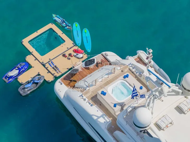 LIBERDADE ISA 133 - top aft shot LIBERDADE ISA 133 - top aft shot