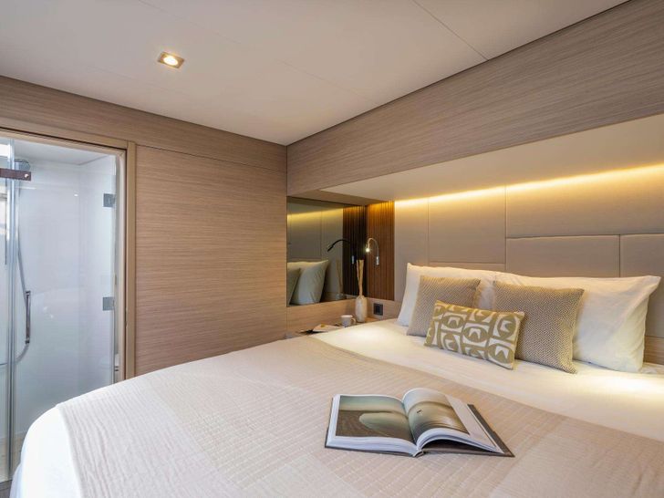 GRACE 60 Lagoon 60 - VIP cabin 2 GRACE 60 Lagoon 60 - VIP cabin 2