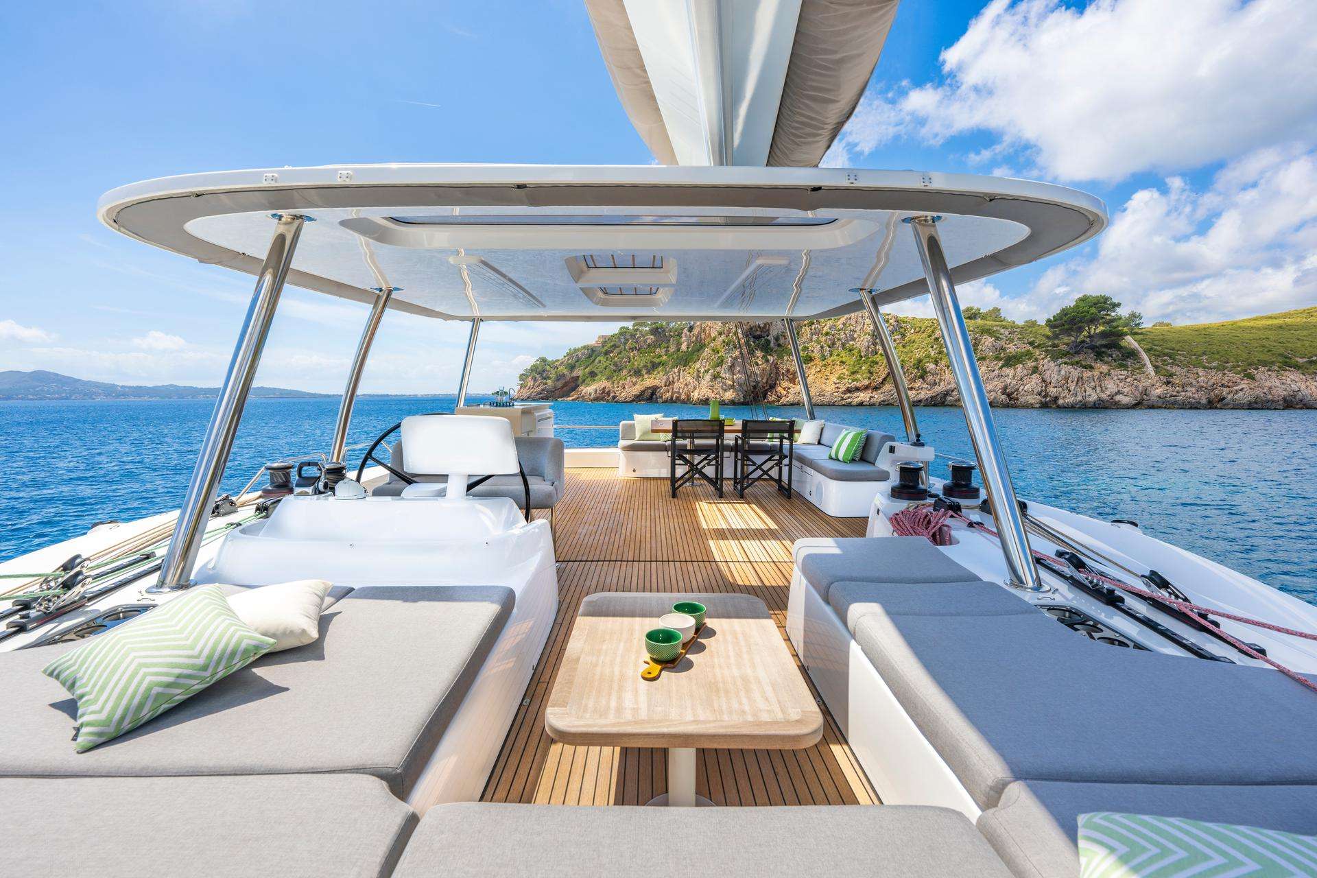 GRACE 60 Lagoon 60 - flybridge