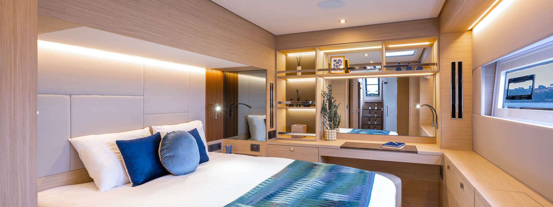 WISH Lagoon 60 - master cabin