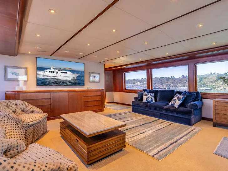 MY LADY ALASKA Broward 30m - saloon MY LADY ALASKA Broward 30m - saloon