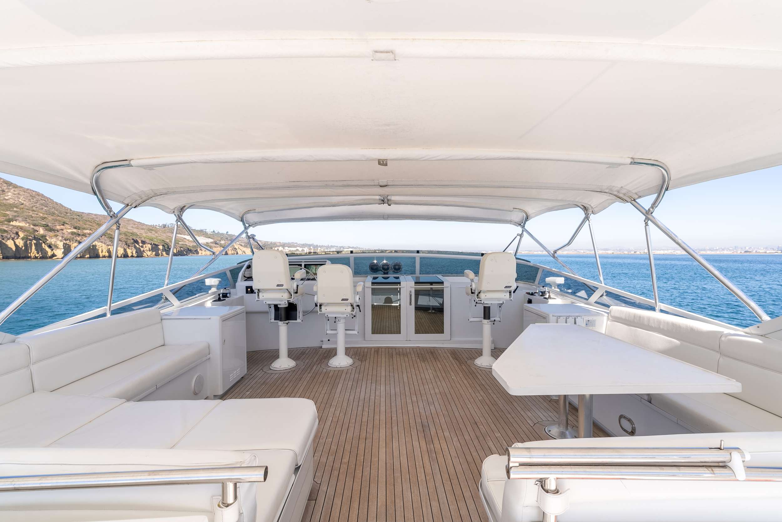 MY LADY ALASKA Broward 30m - flybridge