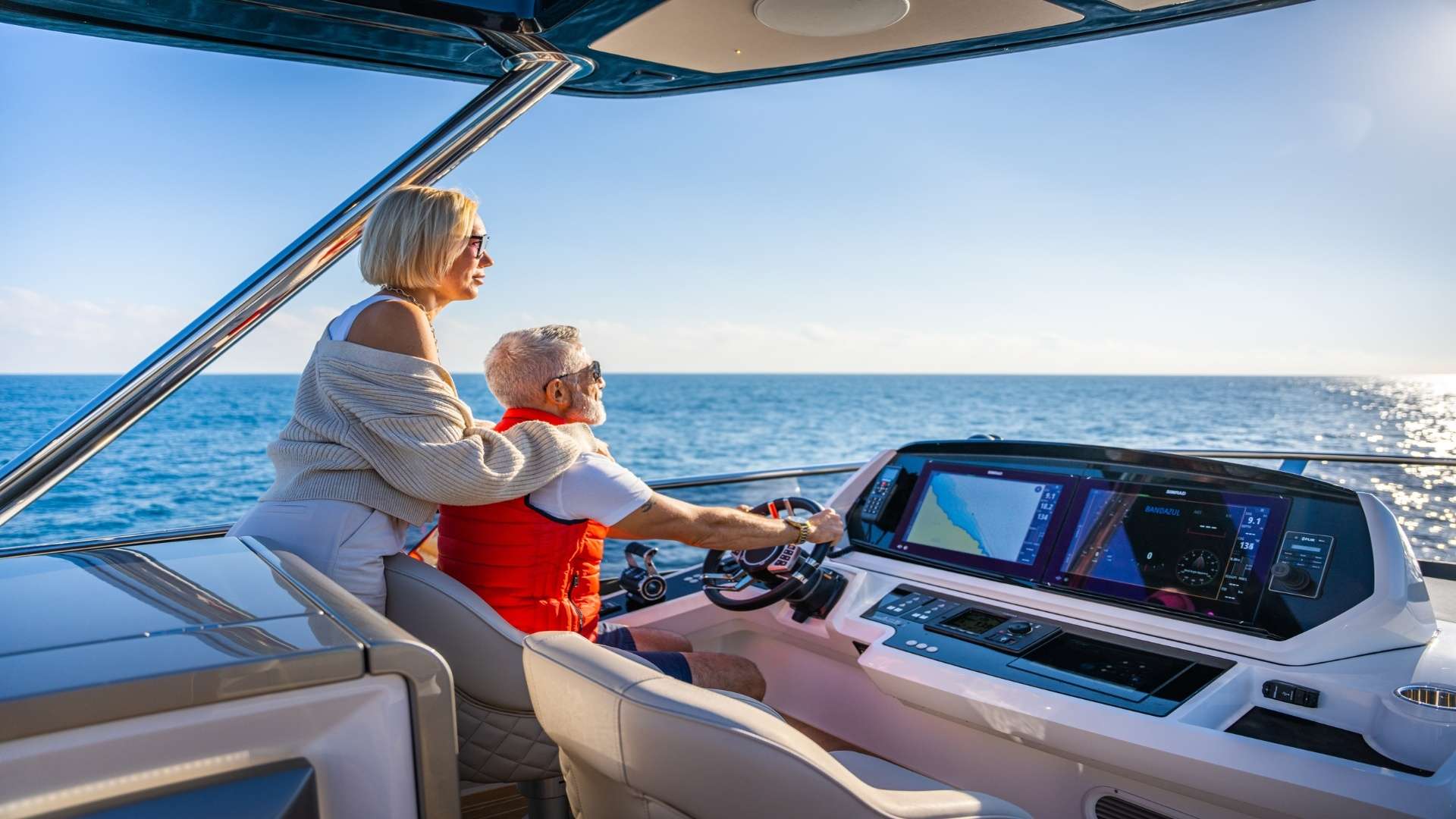 Charter Yacht 1 LORENA - Sunseeker 90 Ocean - 4 Cabins - Nassau - Exumas - Bahamas