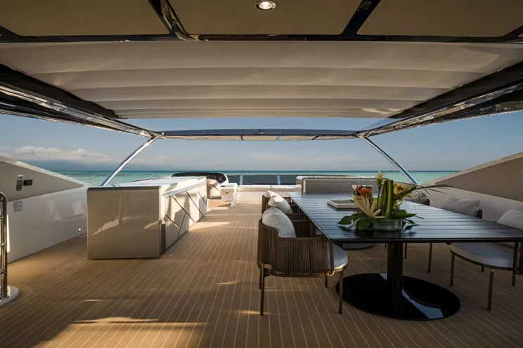 Charter Yacht 1 LORENA - Sunseeker 90 Ocean - 4 Cabins - Nassau - Exumas - Bahamas