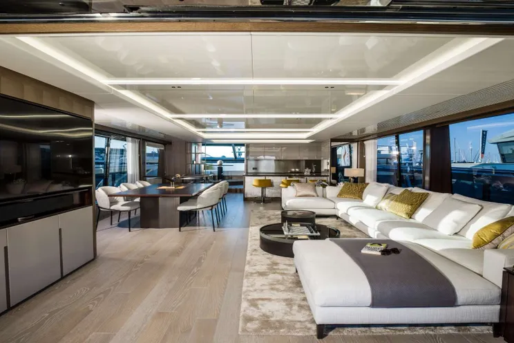 Charter Yacht 1 LORENA - Sunseeker 90 Ocean - 4 Cabins - Nassau - Exumas - Bahamas