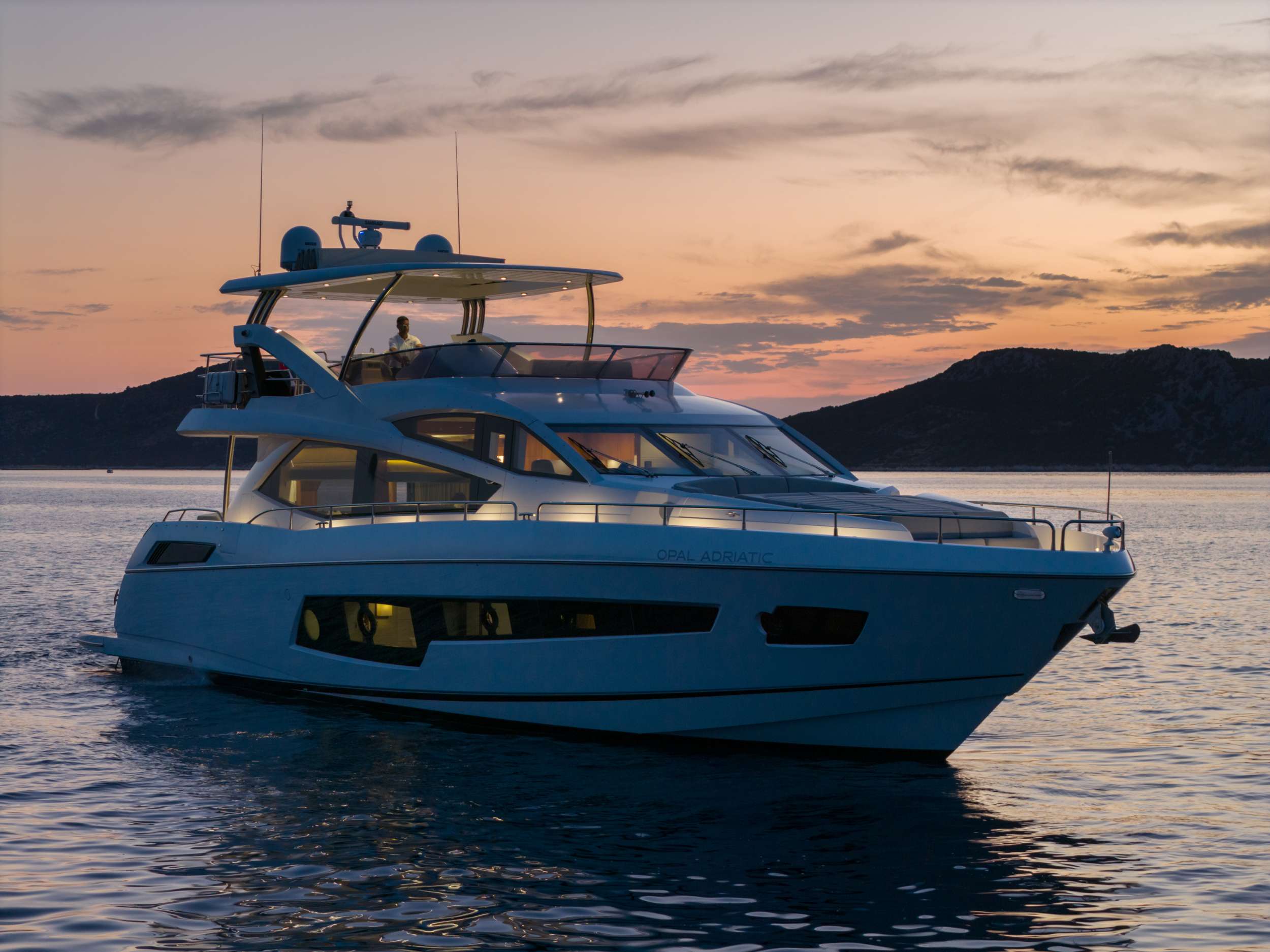 Charter Yacht OPAL ADRIATIC - Sunseeker 75 - 3 Cabins - Split - Dubrovnik - Hvar - Croatia