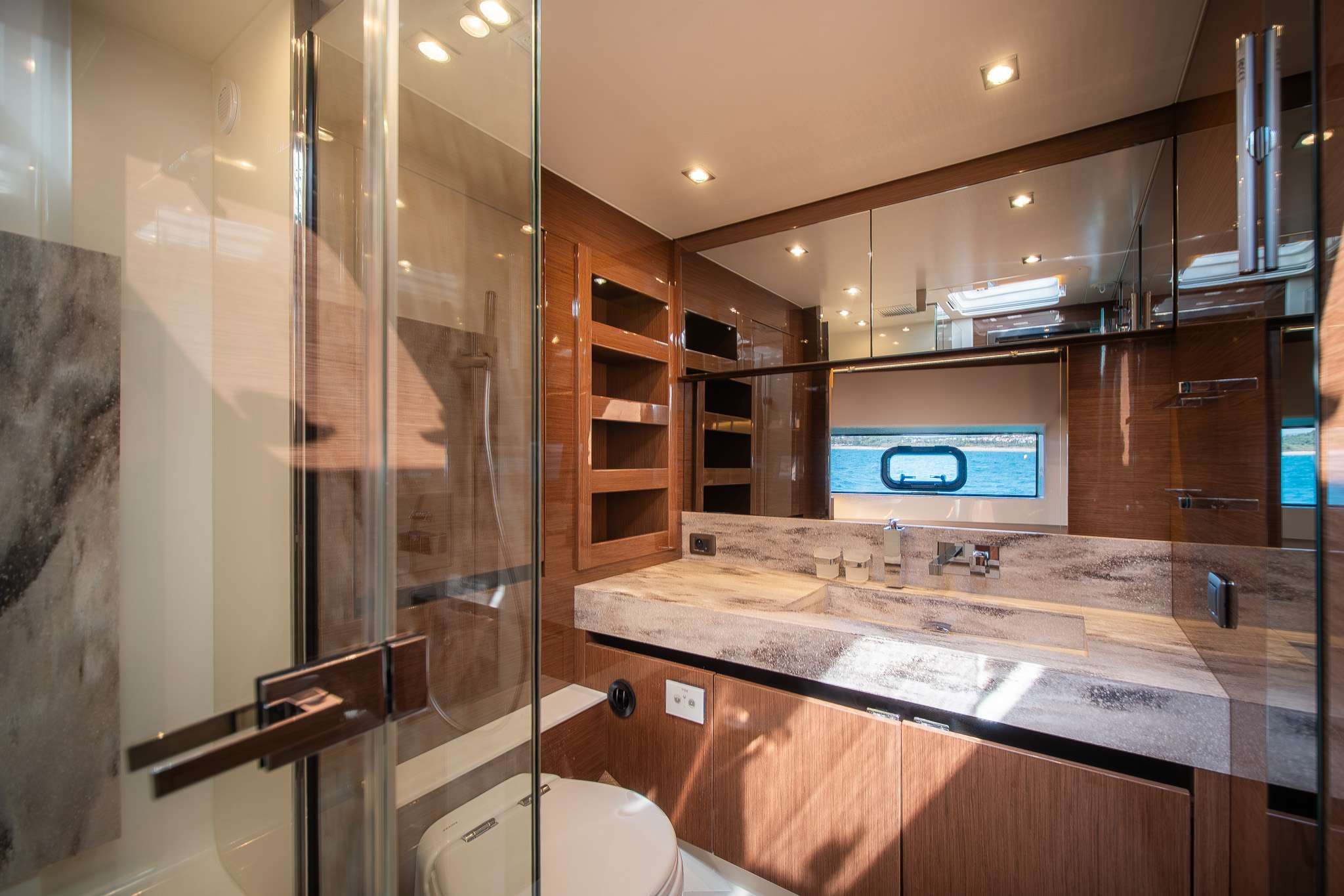 Charter Yacht ENTHUSIAST - Prestige X70 - 4 Cabins - Naples - Capri - Positano - Amalfi Coast - Italy - West Mediterranean