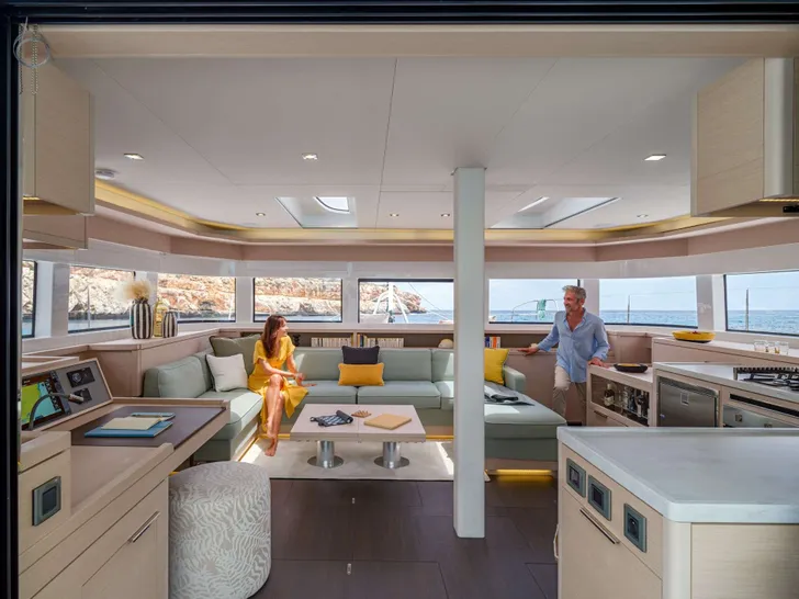 ADRIATIC PEARL Lagoon 55 - saloon ADRIATIC PEARL Lagoon 55 - saloon