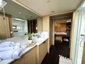 TRANQUILA Fountaine Pajot Samana 59 - master cabin bathroom TRANQUILA Fountaine Pajot Samana 59 - master cabin bathroom
