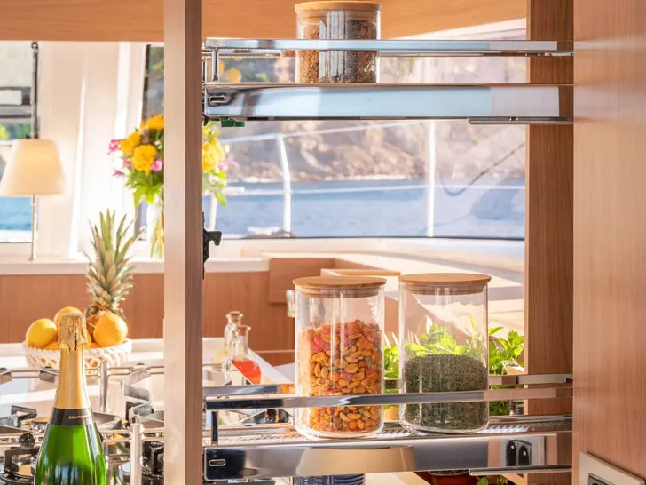 BALI KAI Bali 5.8 - interior details BALI KAI Bali 5.8 - interior details