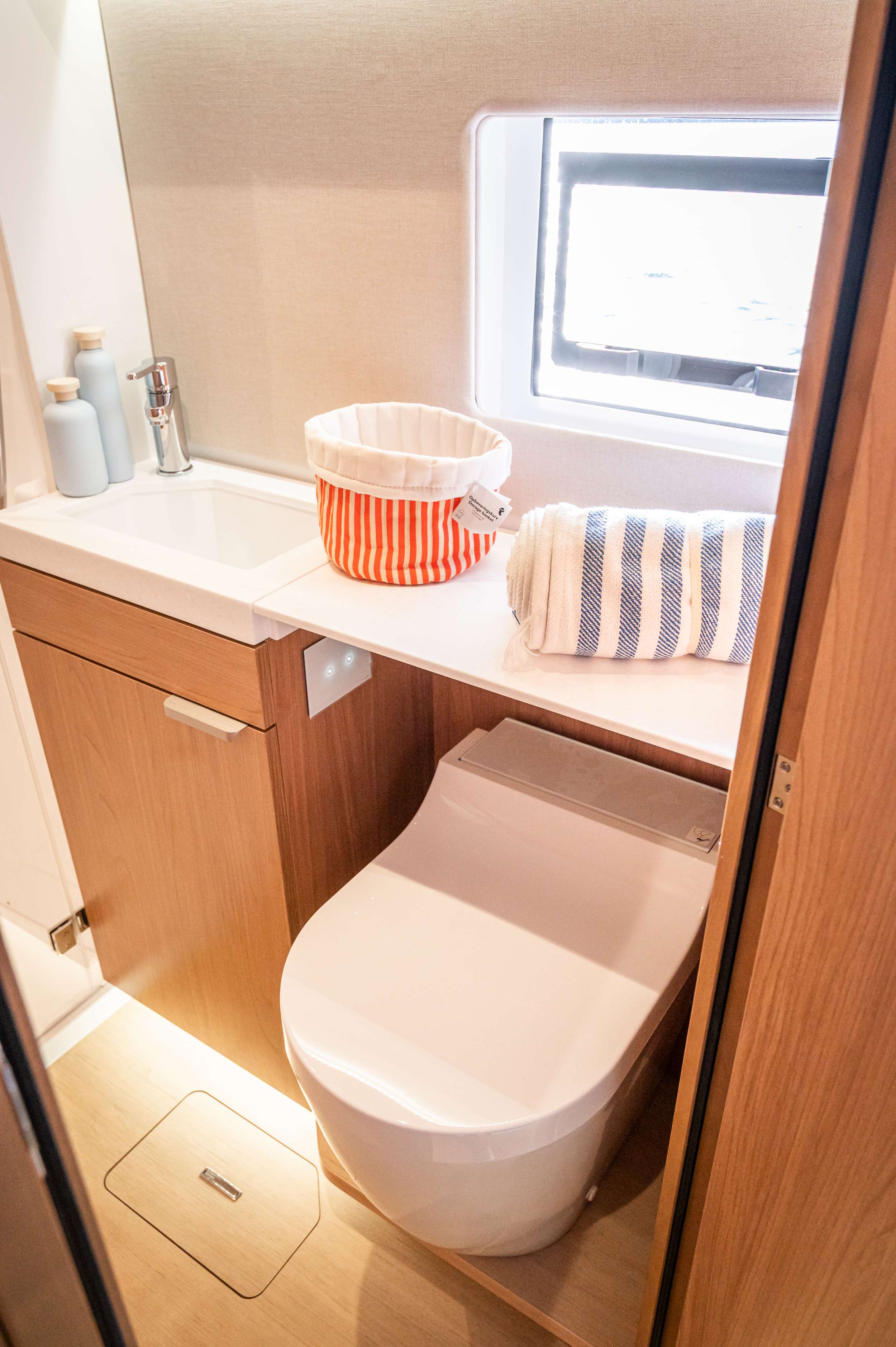 Charter Yacht DISFRUTONA - Bali 5.2 - 5 Cabins - Andratx - Palma - Mallorca - Ibiza - Balearics - Spain