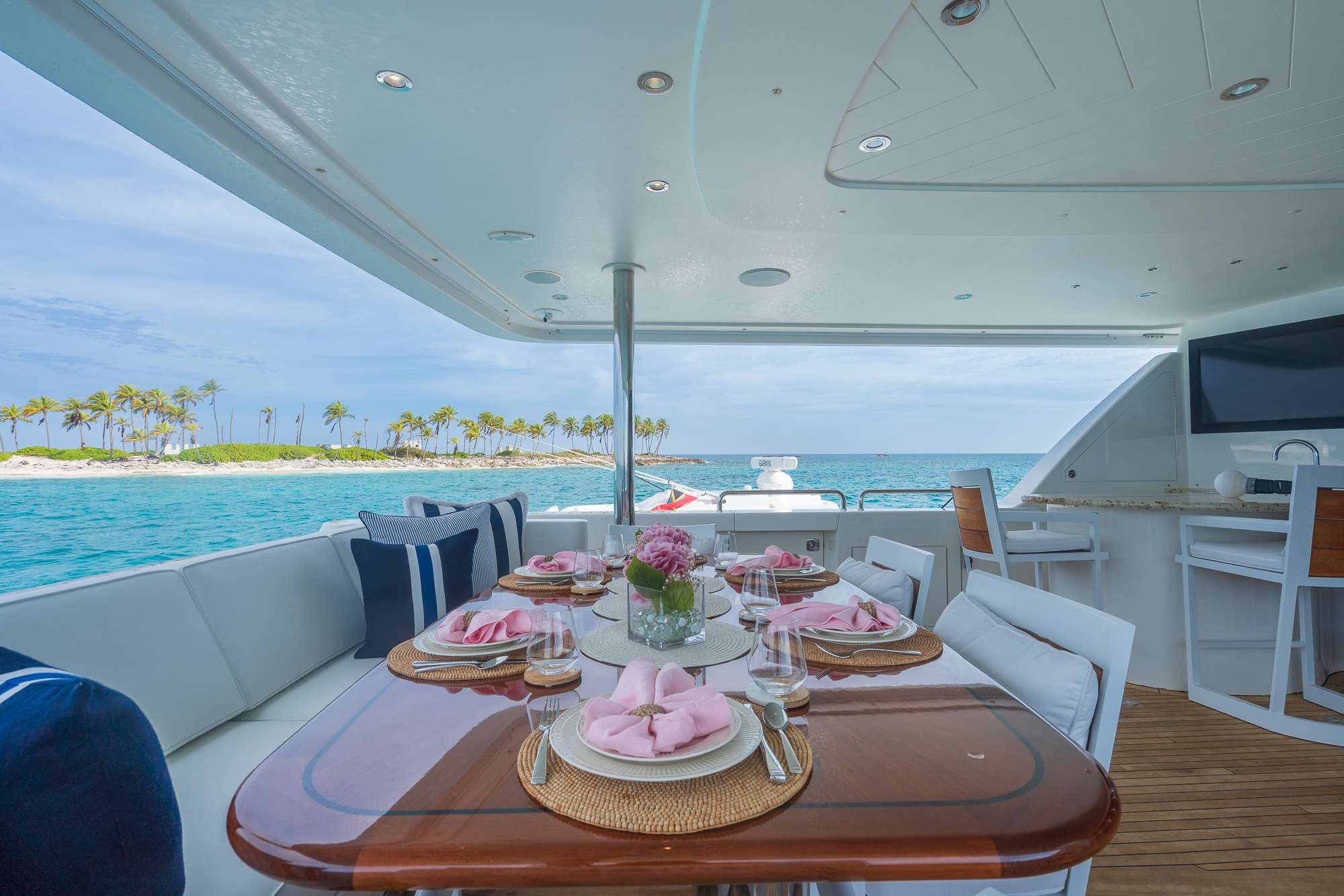 Charter Yacht BETH ANN - Westport 112 - 4 Cabins - Nassau - Exumas - Bahamas