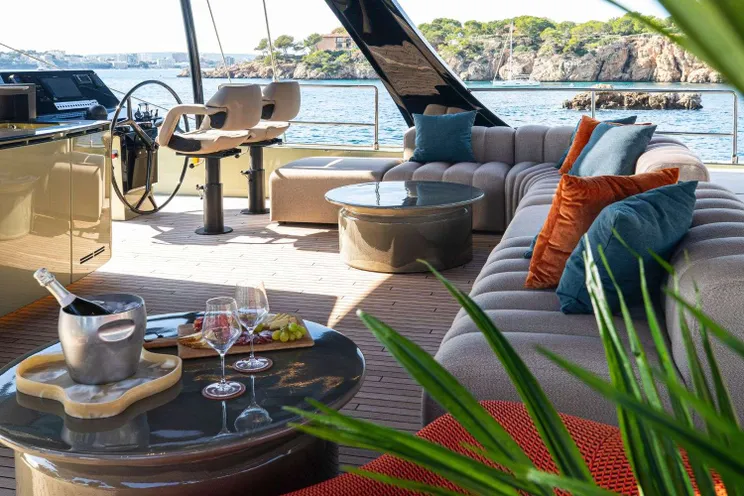 Charter Yacht A PLAN - Sunreef 80 - 4 Cabins - St Martin - St Barths - Leewards - Caribbean