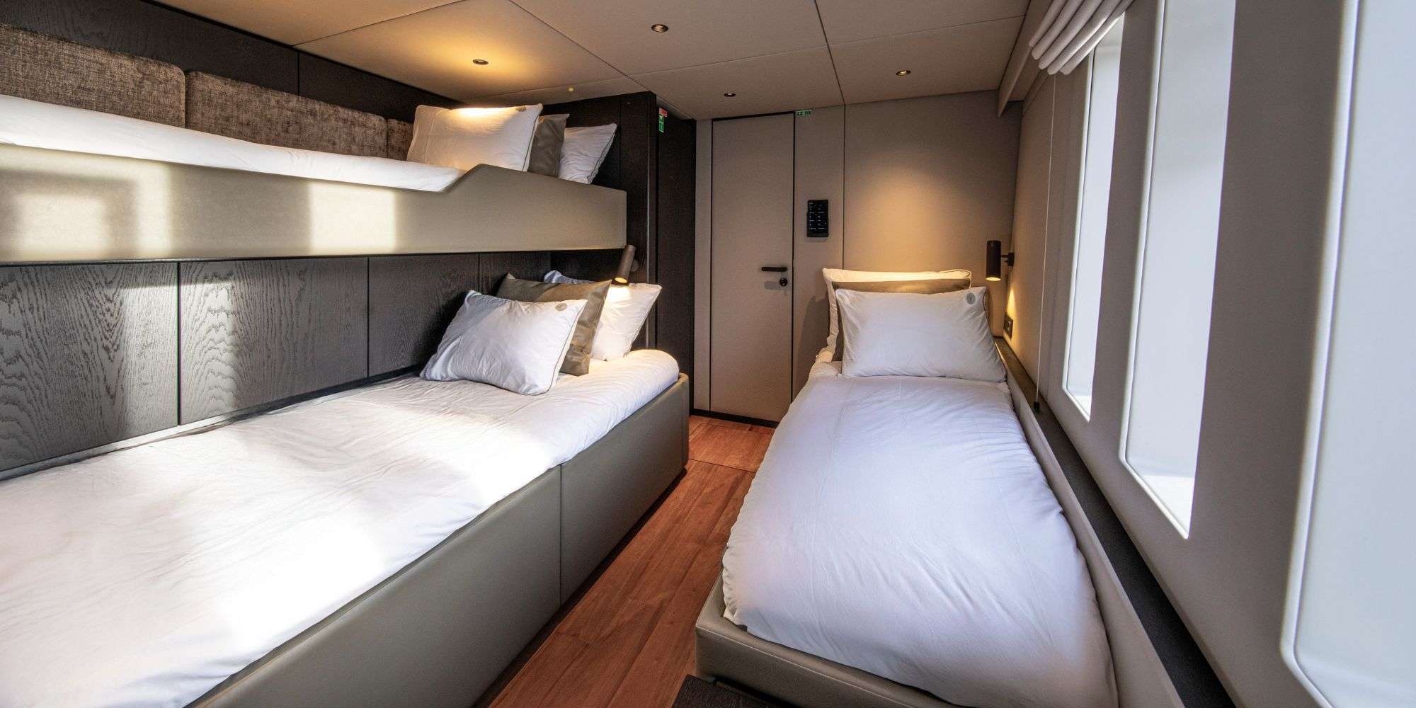 A-PLAN Sunreef 80 - twin cabin