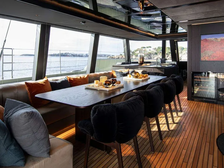 A-PLAN Sunreef 80 - indoor dining area A-PLAN Sunreef 80 - indoor dining area