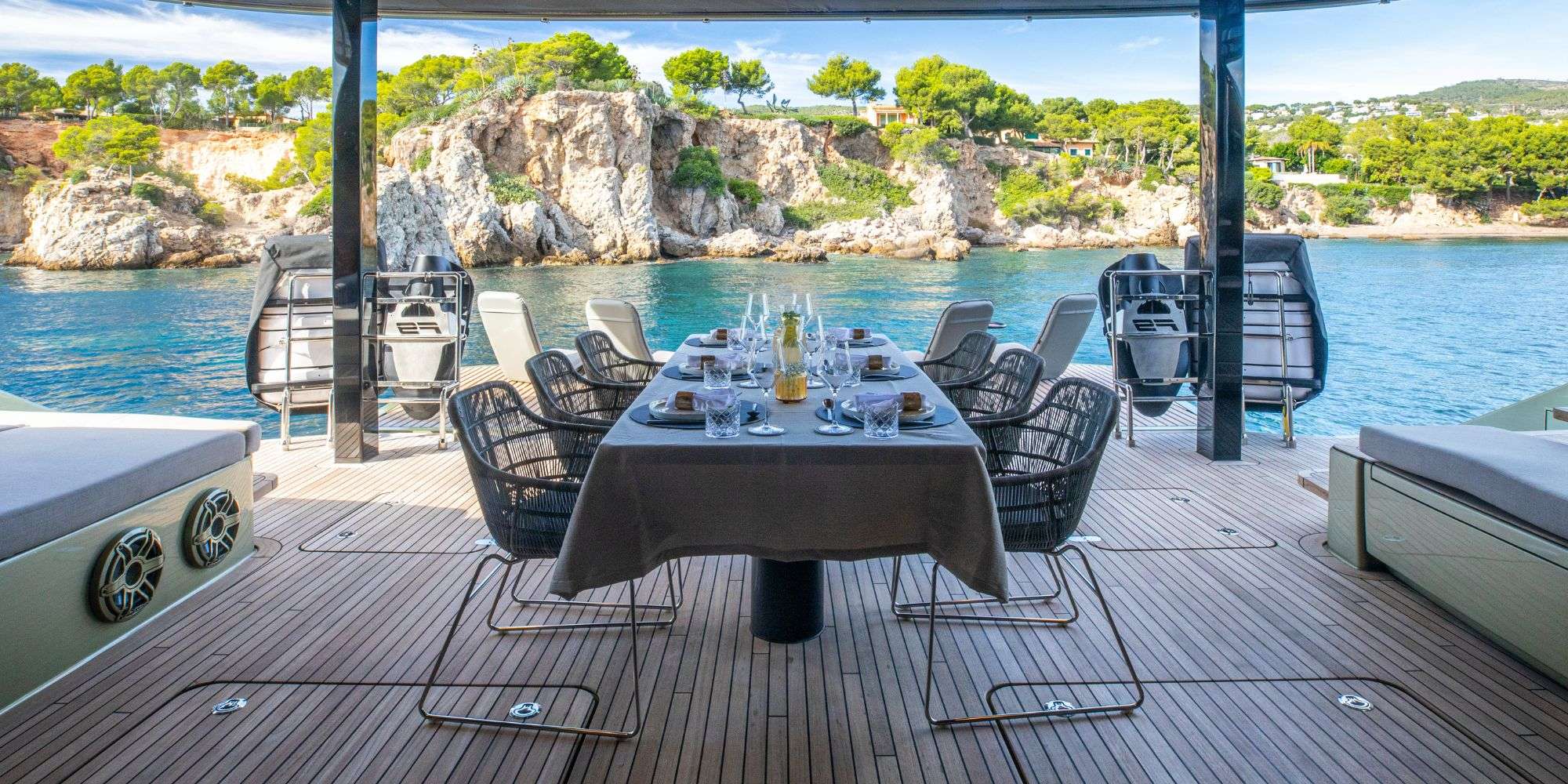 A-PLAN Sunreef 80 - aft deck alfresco dining area