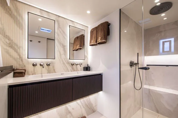 Charter Yacht A PLAN - Sunreef 80 - 4 Cabins - St Martin - St Barths - Leewards - Caribbean