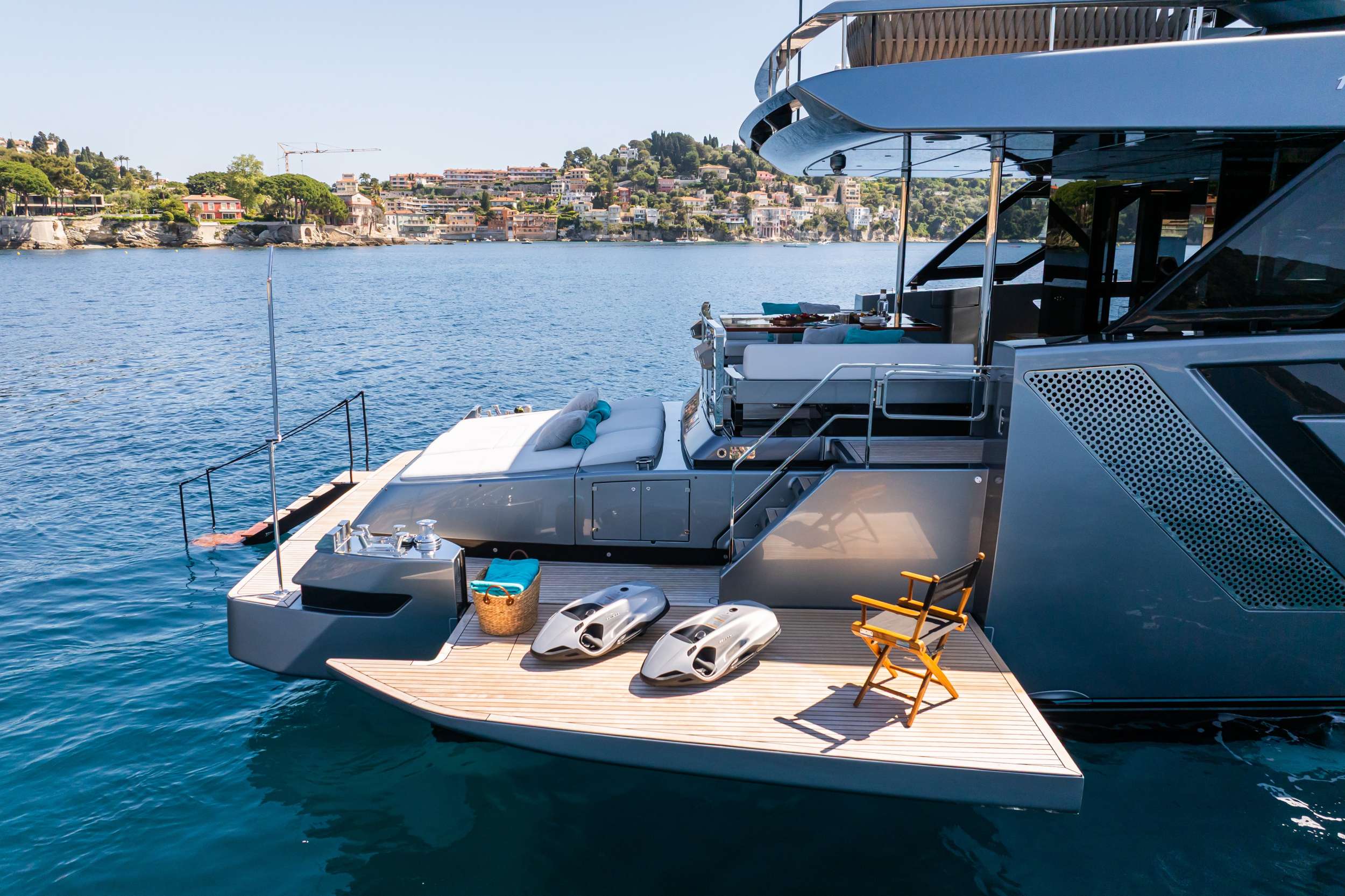L'AS BLEU Riva Diva 82 - side swimming platform