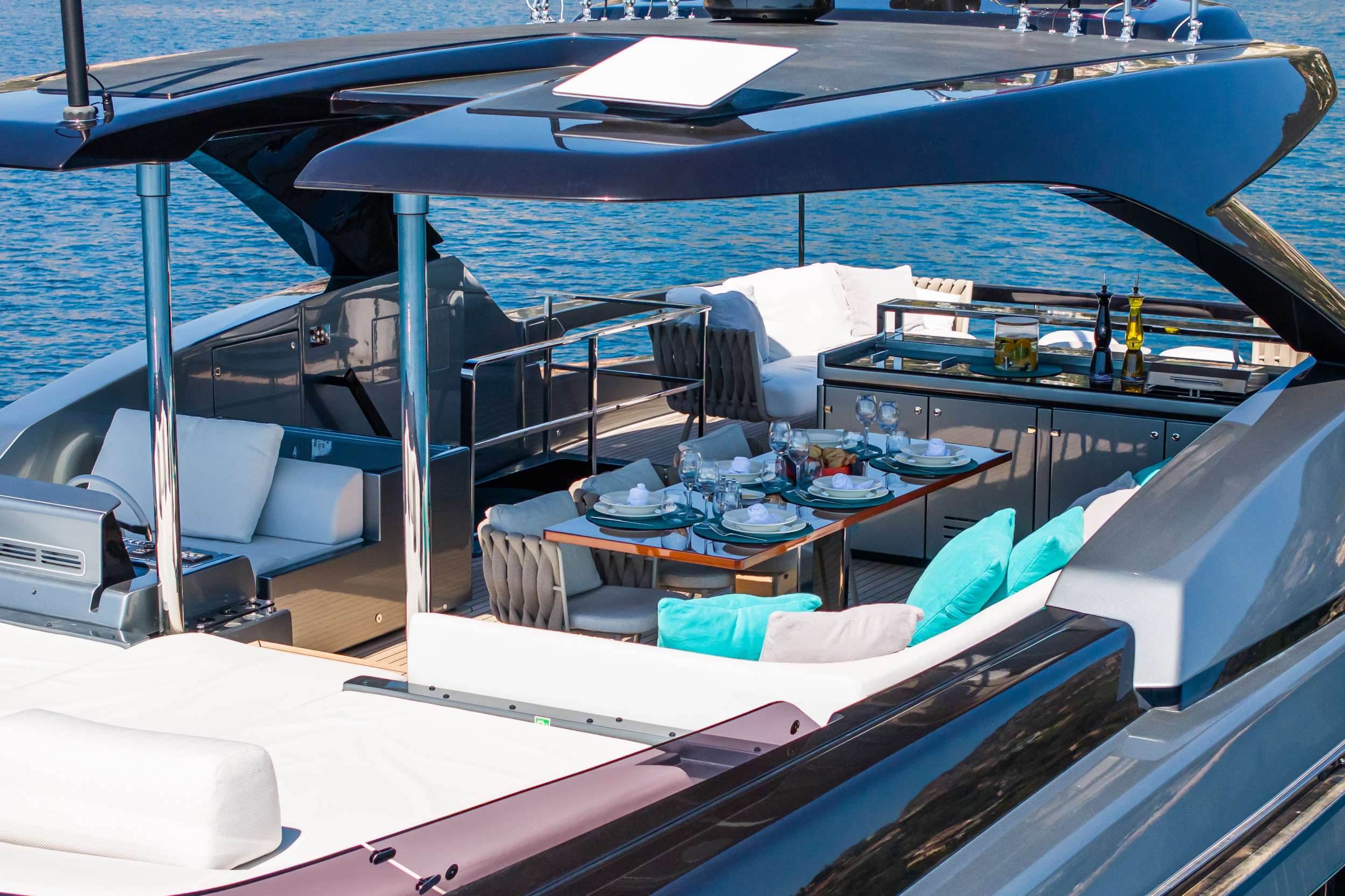 L'AS BLEU Riva Diva 82 - sundeck