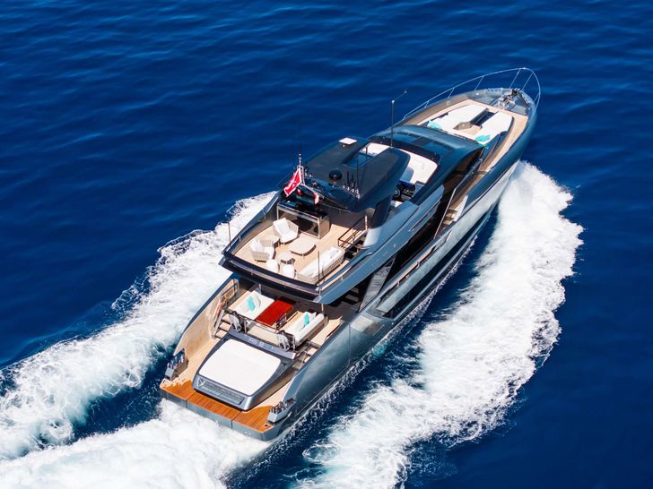 L'AS BLEU Riva Diva 82 - cruising aerial shot L'AS BLEU Riva Diva 82 - cruising aerial shot