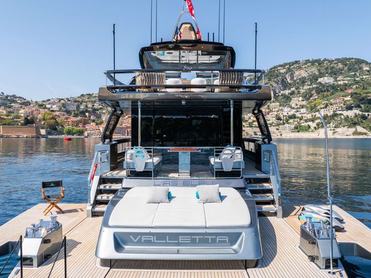 L'AS BLEU Riva Diva 82 - aft deck sunbathing area and side swim platforms L'AS BLEU Riva Diva 82 - aft deck sunbathing area and side swim platforms