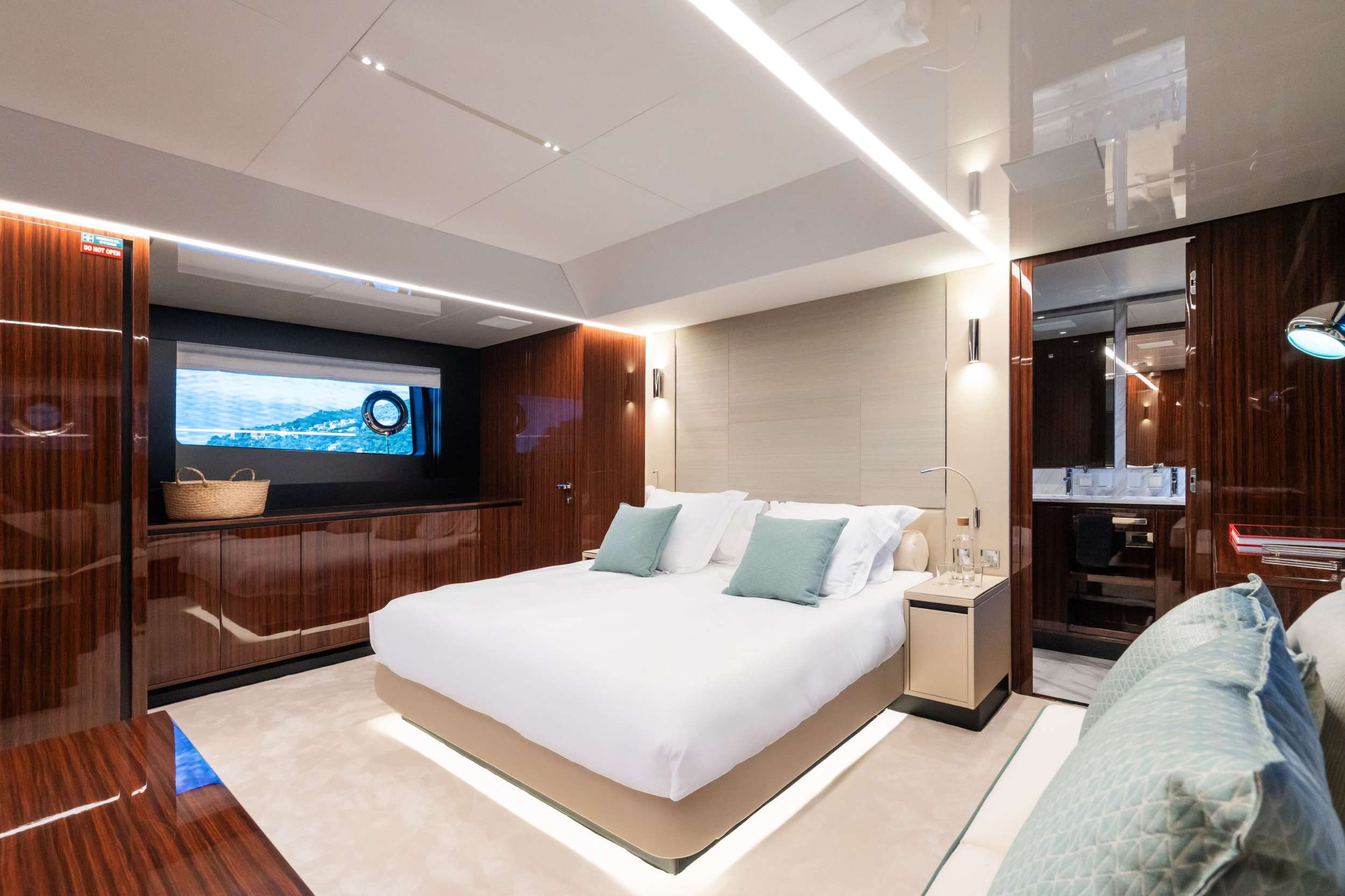 L'AS BLEU Riva Diva 82 - master cabin