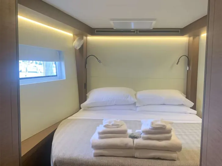 BIG BERTHA Lagoon 50 - Queen cabin BIG BERTHA Lagoon 50 - Queen cabin