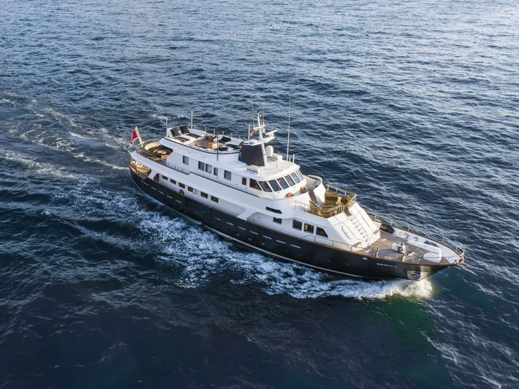 SOUNION II Benetti 103 - profile SOUNION II Benetti 103 - profile