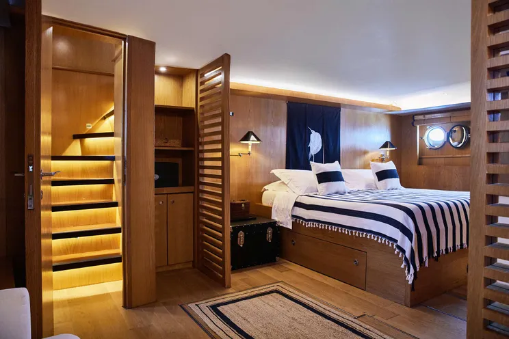 Charter Yacht SOUNION II - Benetti 103 - 4 Cabins - Athens - Mykonos - Paros - Cyclades - Greece