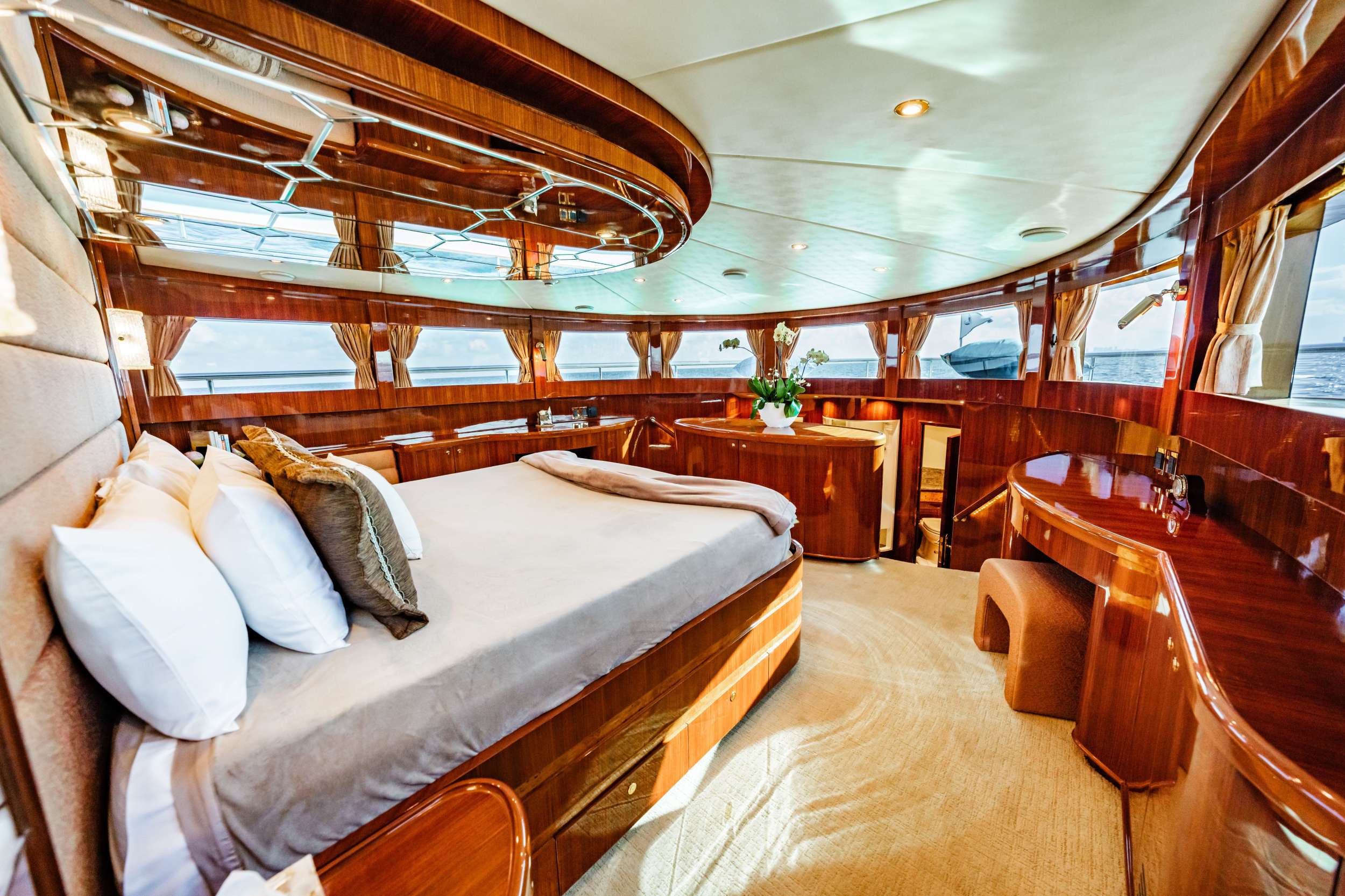 Charter Yacht SOUTHERN BELLE - Johnson 87 - 4 Cabins - St Thomas - St John - St Croix - USVI - Caribbean