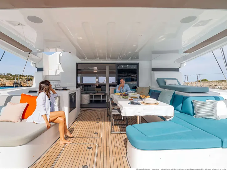 STAR LINK Lagoon 55 - aft deck STAR LINK Lagoon 55 - aft deck