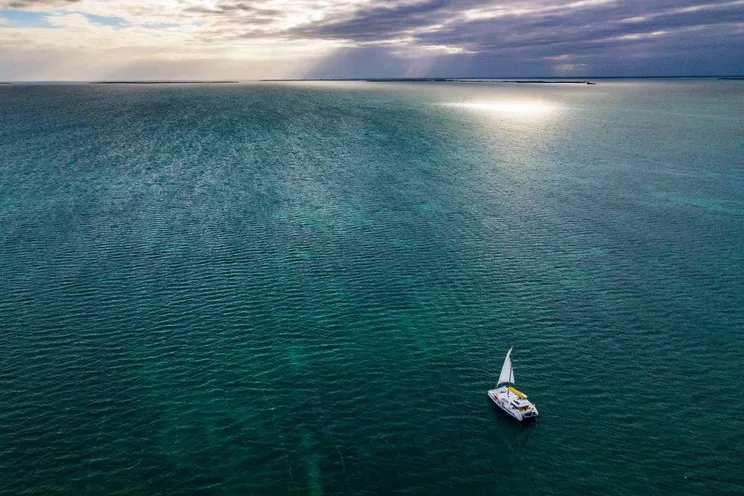 Charter Yacht SECOND WIND - Fountaine Pajot Isla 40 - 5 Cabins - Drowned Cayes - Goff's Caye - St. George`s Caye - Belize