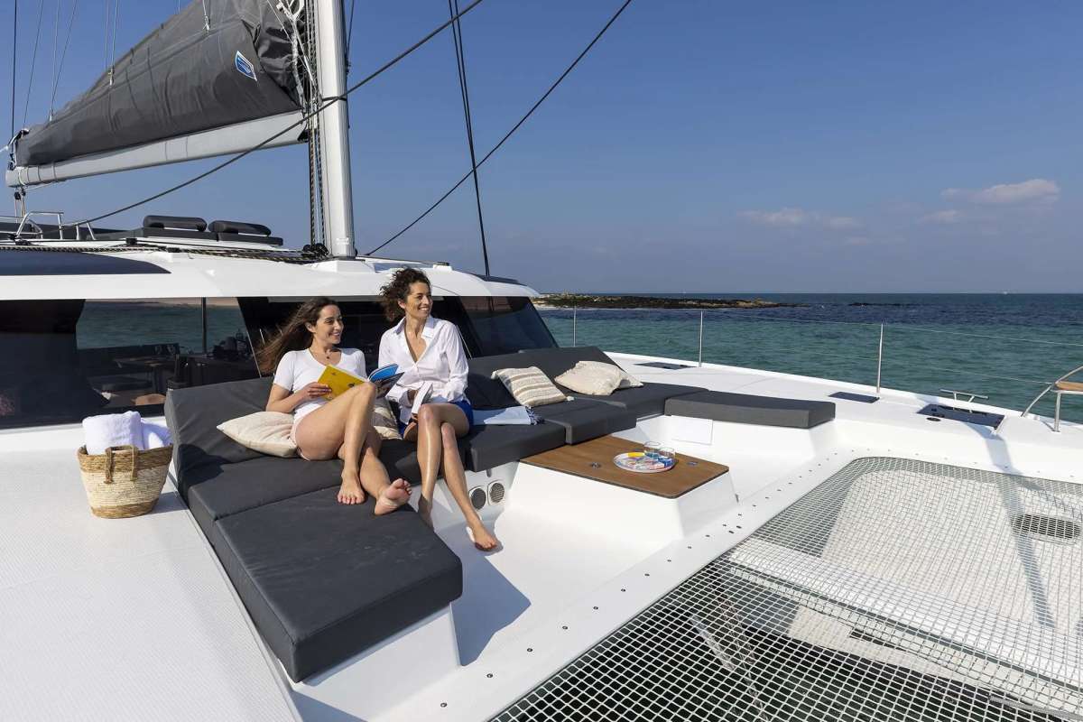 Charter Yacht SECOND WIND - Fountaine Pajot Isla 40 - 5 Cabins - Drowned Cayes - Goff's Caye - St. George`s Caye - Belize