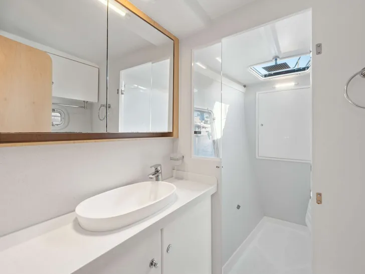 KISMET St. Francis 50 - Queen Suite Head KISMET St. Francis 50 - Queen Suite Head