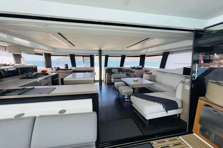 Charter Yacht ENCORE - Fountaine Pajot Alegria 67 - 5 Cabins - Virgin Gorda - Tortola - Anegada - BVI - Caribbean