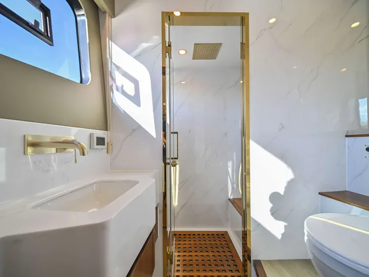 EVITA Nauticks N62 - master cabin bathroom EVITA Nauticks N62 - master cabin bathroom