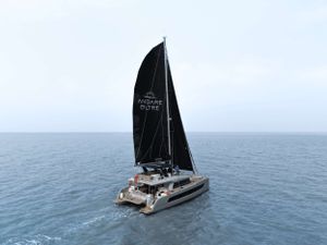 ANDARE OLTRE - Heysea 60 - 5 Cabins - Athens - Mykonos - Paros - Cyclades - Greece ANDARE OLTRE - Heysea 60 - 5 Cabins - Athens - Mykonos - Paros - Cyclades - Greece