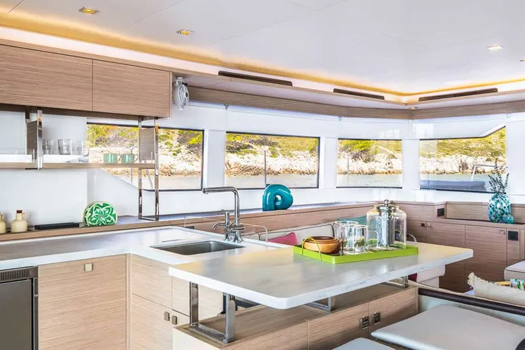 Charter Yacht VELA BIANCA - Lagoon 60 - 5 Cabins - Olbia - Porto Cervo - La Maddalena - Italy