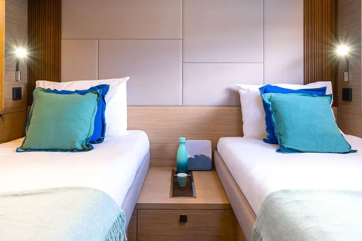 Charter Yacht VELA BIANCA - Lagoon 60 - 5 Cabins - Olbia - Porto Cervo - La Maddalena - Italy