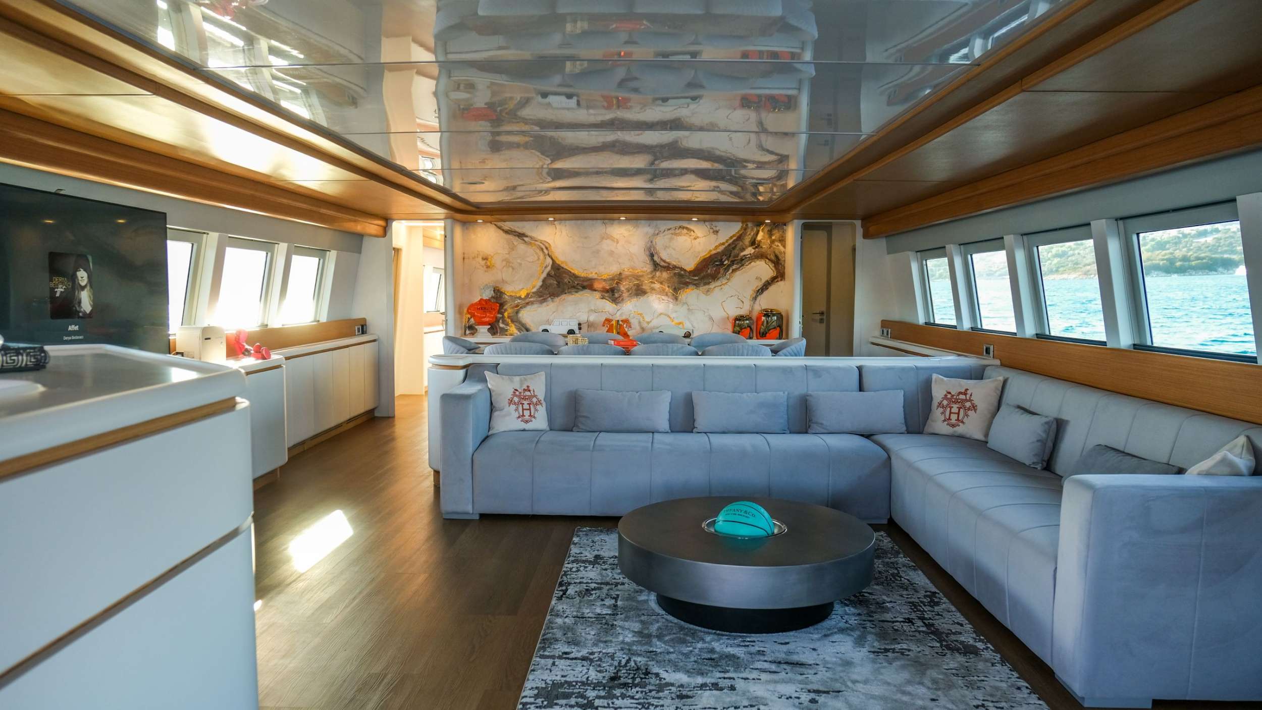 GULSAH Baglietto 36m - saloon