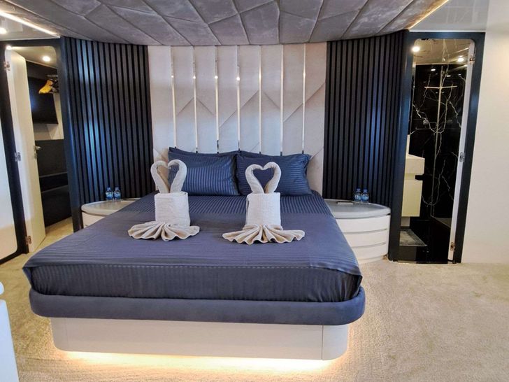 GULSAH Baglietto 36m - VIP cabin GULSAH Baglietto 36m - VIP cabin