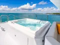 AZURE Maiora 26 - flybridge jacuzzi AZURE Maiora 26 - flybridge jacuzzi